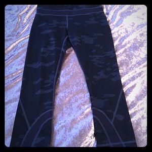 Blue Camo Lululemon Capris Size 4